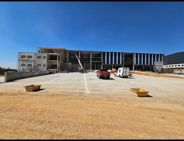 6,000M² WAREHOUSE TO LET IN LANSERIA